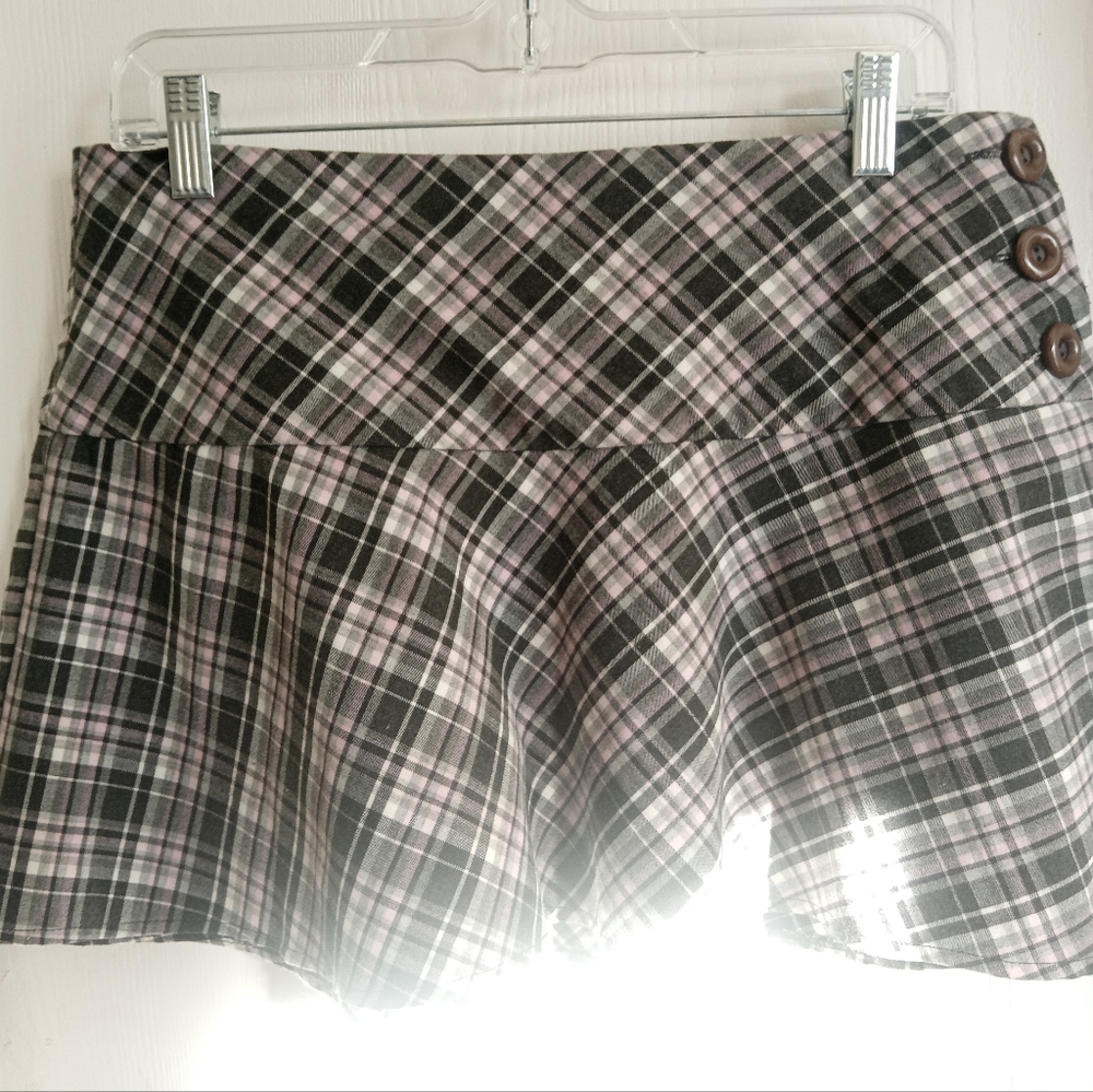 Plaid school girl skirt, size 9/M